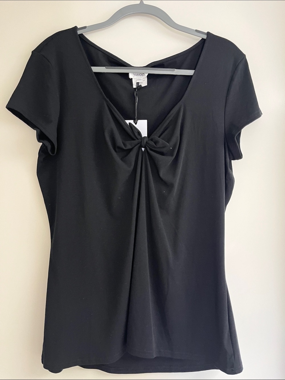 Unique Vintage Black Short Sleeve Twist-Knot V-Neck Top